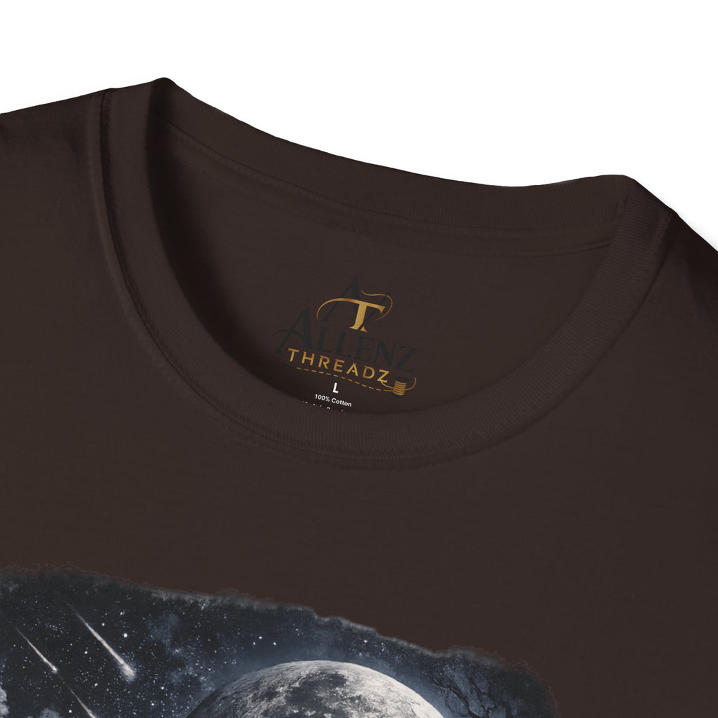 Fantasy Moonlit Wolves T-Shirt — Gothic Werewolf Night Scene