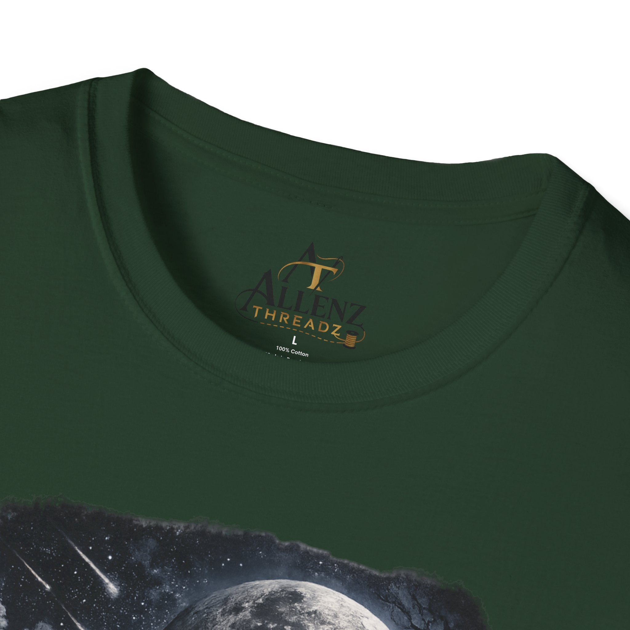 Fantasy Moonlit Wolves T-Shirt — Gothic Werewolf Night Scene